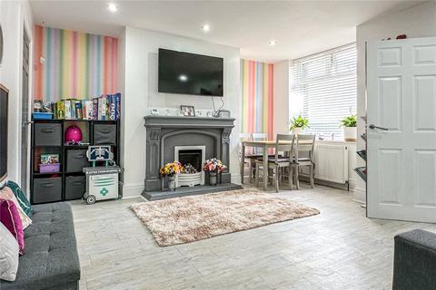 77 Thompson Lane, Chadderton, Oldham, OL9 8LX
