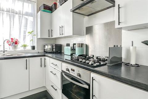 77 Thompson Lane, Chadderton, Oldham, OL9 8LX