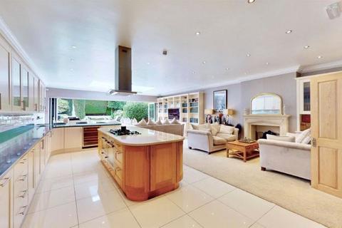 undefined, Overton Drive, London E11