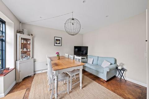 4 bedroom detached house for sale, Barrow Hedges Way, Carshalton Beeches