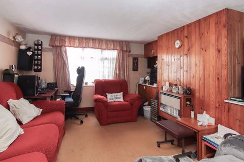undefined, Weston Road, Aston Clinton