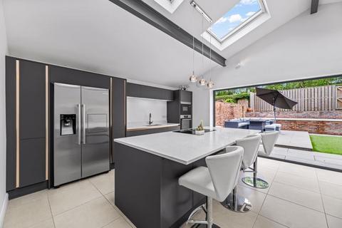 3 bedroom semi-detached house to rent, Westbourne Road, Stockton Heath