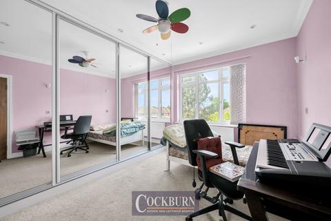 70 Leysdown Road, London, SE9 3NB