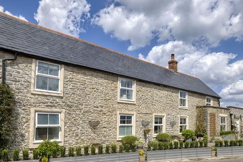 undefined, Queens Road, Bruton BA4