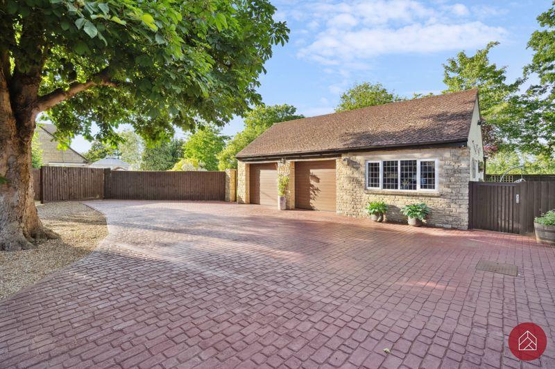 Garages/Office