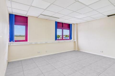 Property to rent, Neptune Way, Rochester