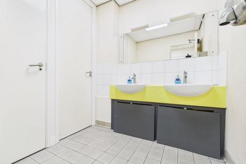 Property to rent, Neptune Way, Rochester