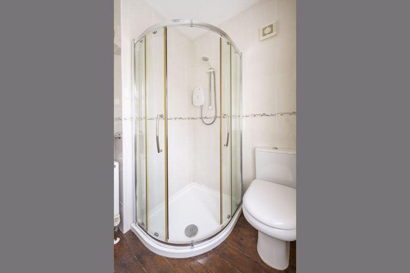 Shower enclosure