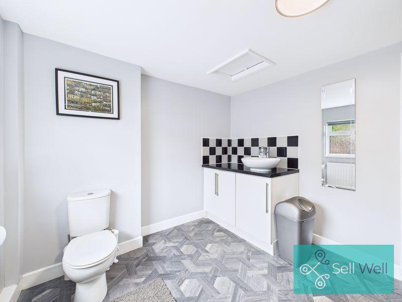 Ground Floor Shower