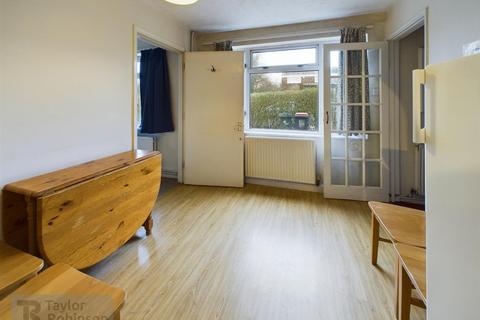 6 Blackcap Close, Crawley, RH11 8TW