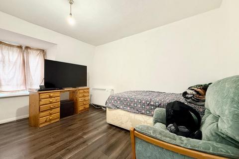 undefined, Albany Court, Dallow Road Area, Luton, Bedfordshire, LU1 1NP