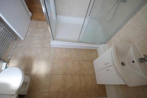 3 bedroom flat to rent, BILTON ROAD