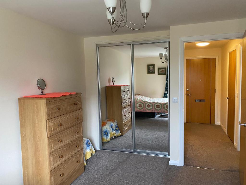 Bedroom/Hallway