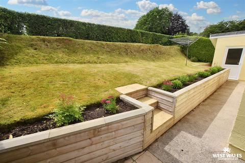 3 bedroom detached bungalow for sale, Tudor Close, Pembroke