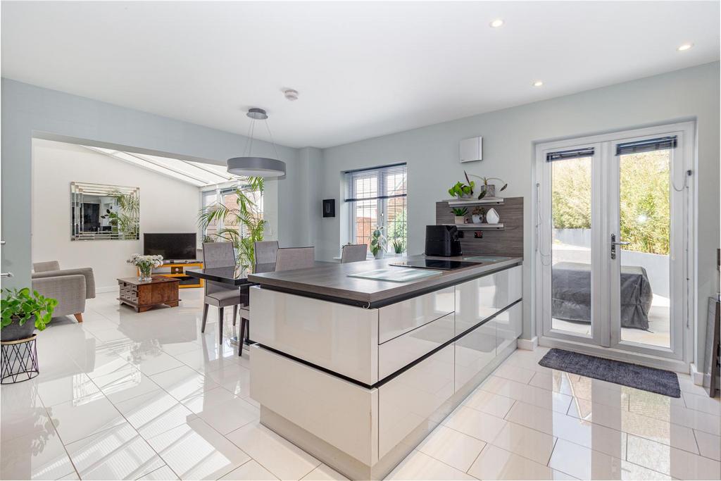 Kitchen-2.jpg