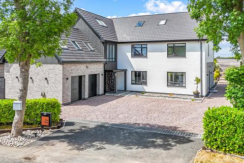 5 bedroom detached house for sale, Bartle Lane, Lower Bartle, Preston, PR4