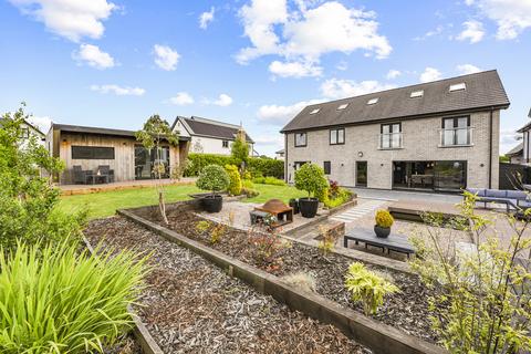 5 bedroom detached house for sale, Bartle Lane, Lower Bartle, Preston, PR4