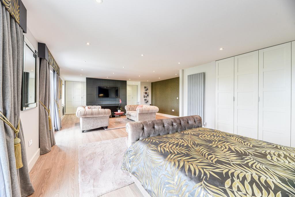 Principle Bedroom Suite