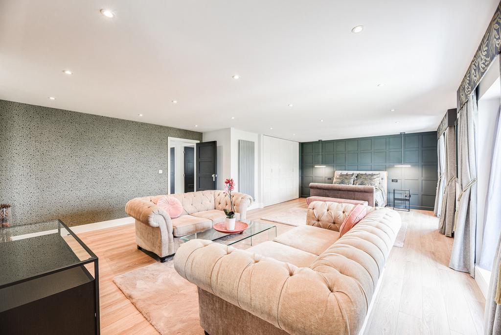 Principle Bedroom Suite
