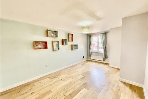 6 Rustic Court, Sheffield, S9 5AT