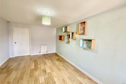 6 Rustic Court, Sheffield, S9 5AT