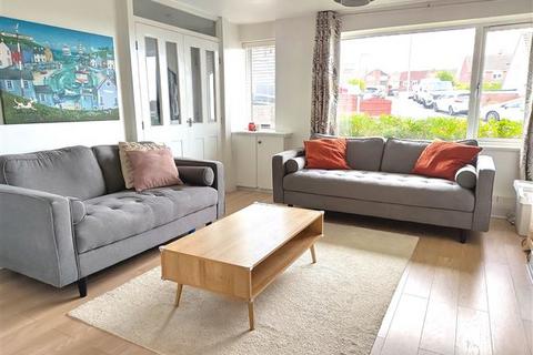 4 bedroom semi-detached house for sale, Eagle View, Aston, Sheffield, S26 2GL
