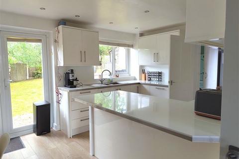 4 bedroom semi-detached house for sale, Eagle View, Aston, Sheffield, S26 2GL
