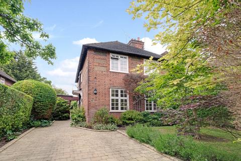 Eastholm, London, NW11