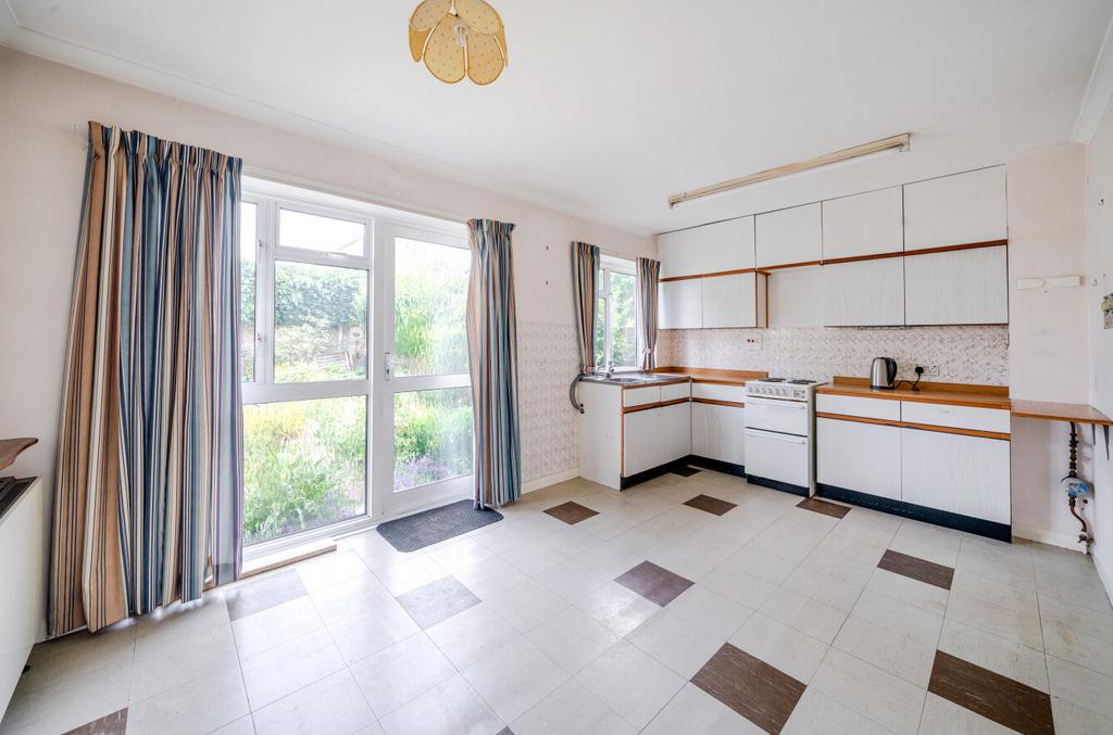 Kitchen/Dining Rm