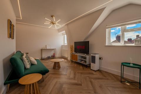 1 bedroom flat to rent, Northolt Road, Harrow