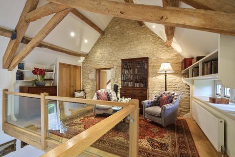 undefined, Ampney St. Mary, Cirencester, Gloucestershire, GL7