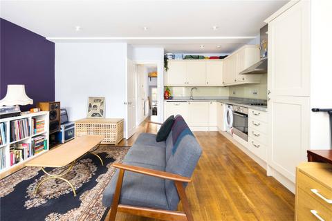 Flat 2, 44 Dunlace Road, London, E5 0NE