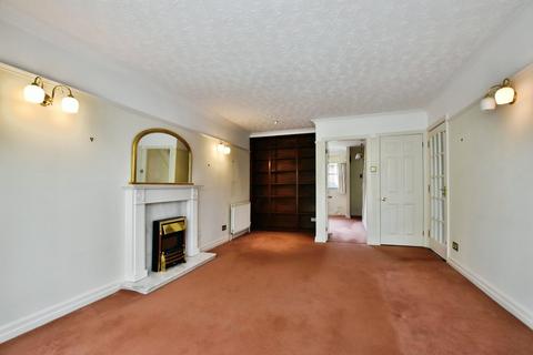 3 bedroom end of terrace house for sale, Motcombe Grove, Cheadle SK8