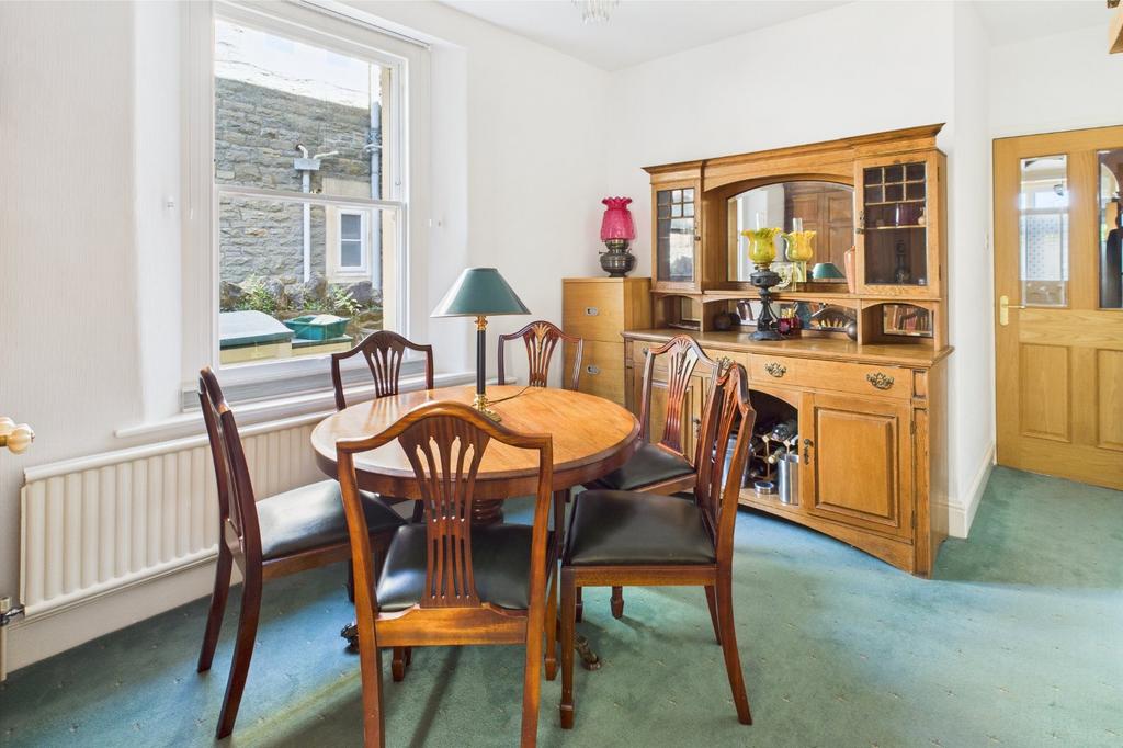 Breakfast Room