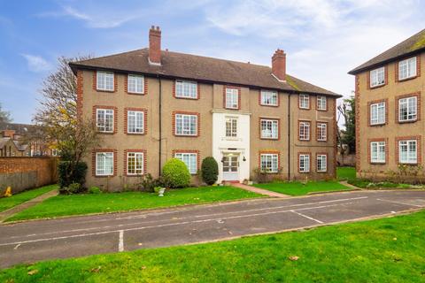 3 Cheam Mansions, Cheam, Sutton, SM3 8SA
