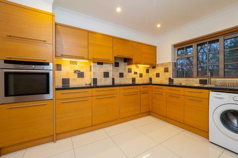 3 Cheam Mansions, Cheam, Sutton, SM3 8SA
