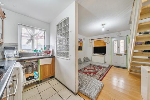 1 bedroom semi-detached house for sale, Berkshire Way, Mitcham CR4