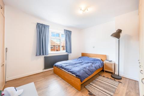 59 Flaxley Road, Morden, SM4 6LJ