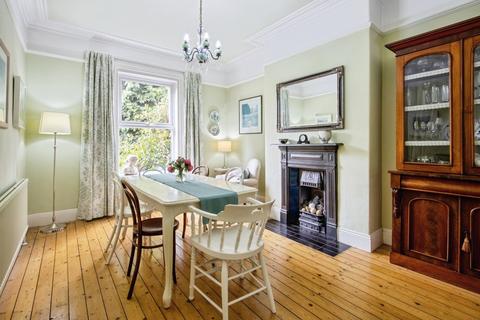 4 bedroom semi-detached house for sale, The Avenue, Leeds LS15