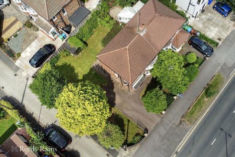 3 bedroom semi-detached house for sale, Kingsway, Greater Manchester M20