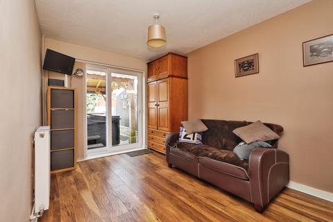 36 Broom Grove, South Anston, Sheffield, S25 5GP