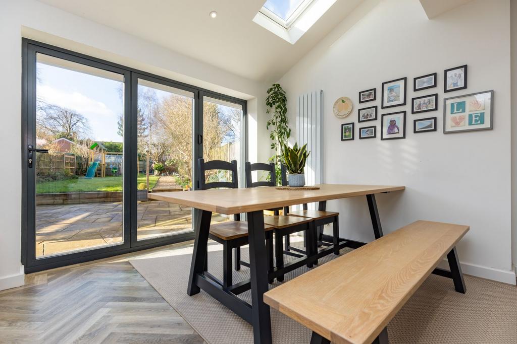 Kitchen/Dining