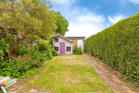 undefined, Park Avenue, Surrey TW20