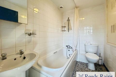 2 bedroom semi-detached house for sale, Coomassie Street, Greater Manchester M6