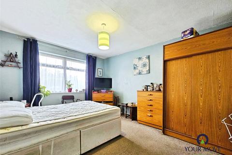 2 bedroom bungalow for sale, Cliftonville Avenue, Kent CT12