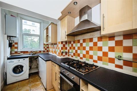 2 bedroom flat for sale, Elphinstone Road, Hampshire PO5