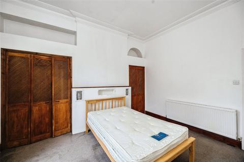 2 bedroom flat for sale, Elphinstone Road, Hampshire PO5