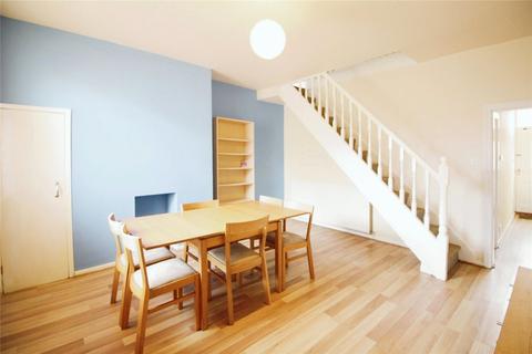 2 bedroom end of terrace house to rent, Darley Avenue, Bolton BL4