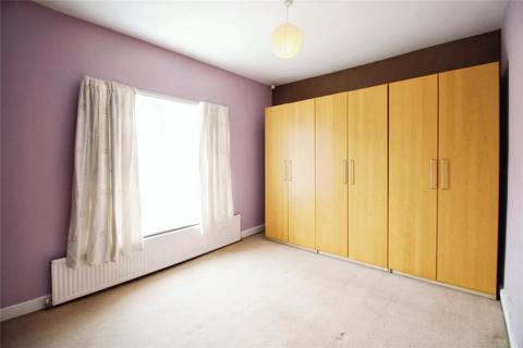 2 bedroom end of terrace house to rent, Darley Avenue, Bolton BL4