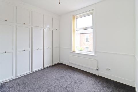 3 bedroom flat to rent, Oswin Avenue, Tyne and Wear NE12